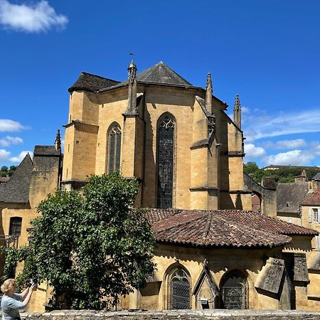 Au Coeur Du Centre Historique De Sarlat Leilighet Eksteriør bilde