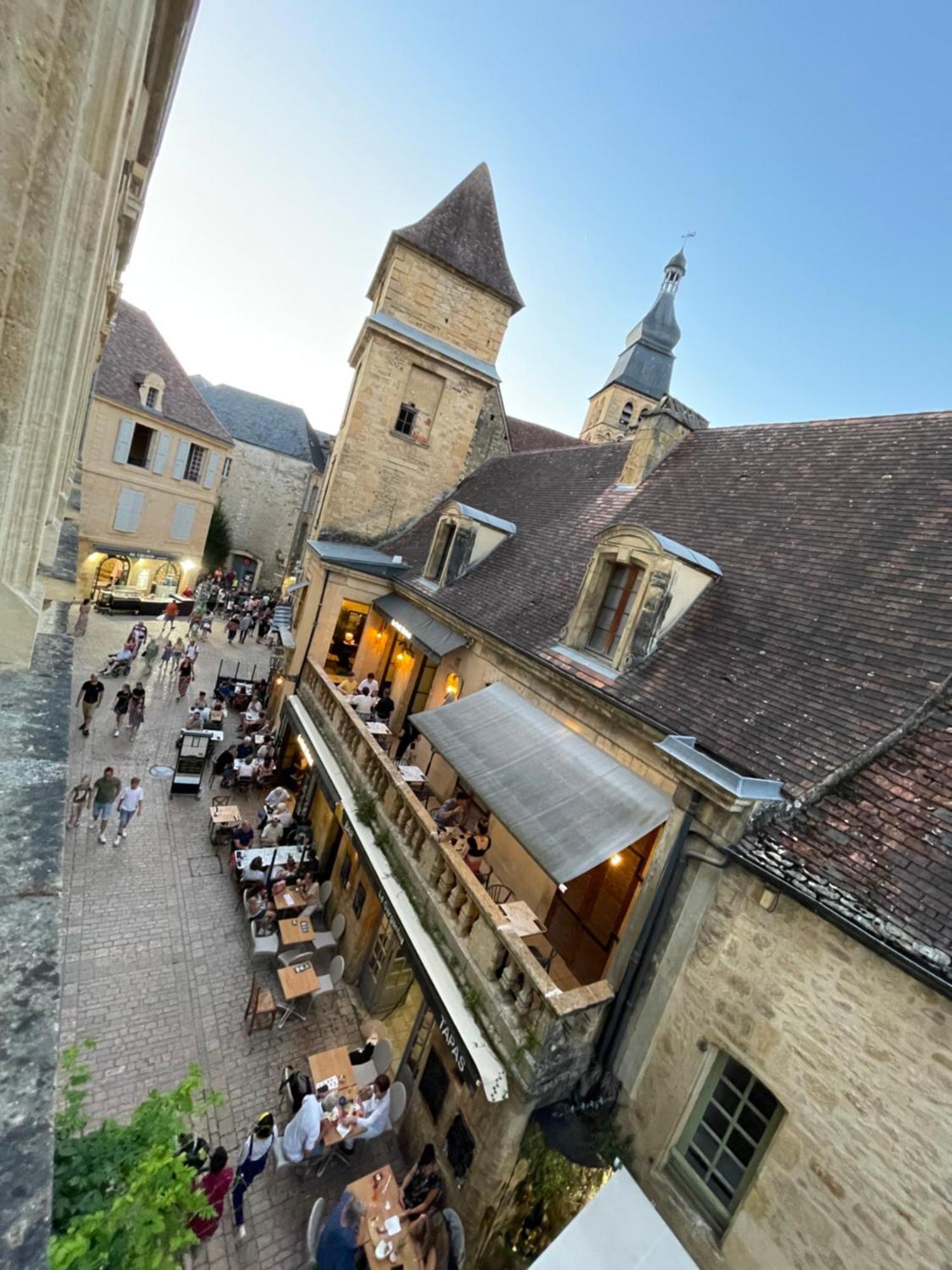 Au Coeur Du Centre Historique De Sarlat Leilighet Eksteriør bilde