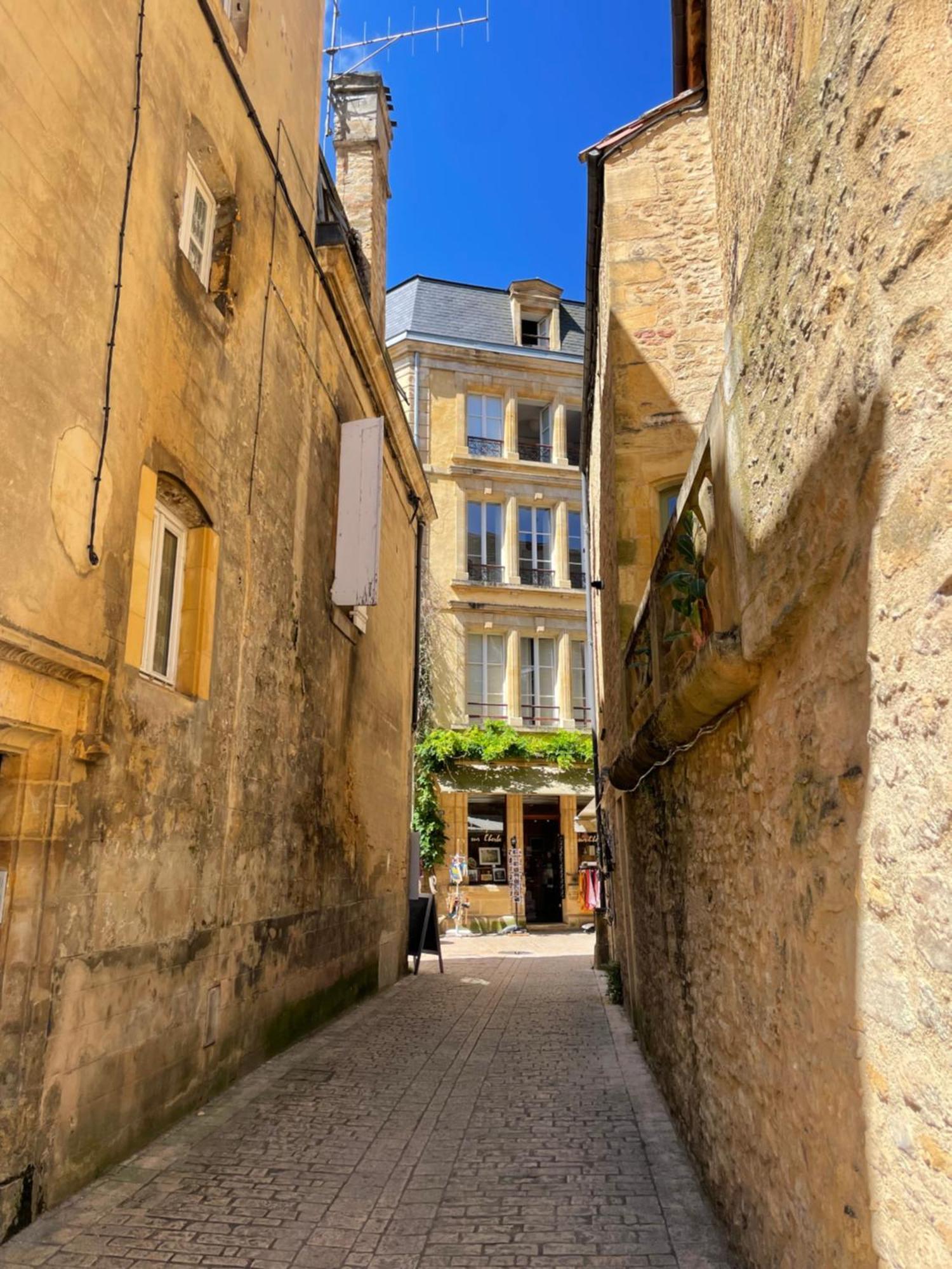 Au Coeur Du Centre Historique De Sarlat Leilighet Eksteriør bilde