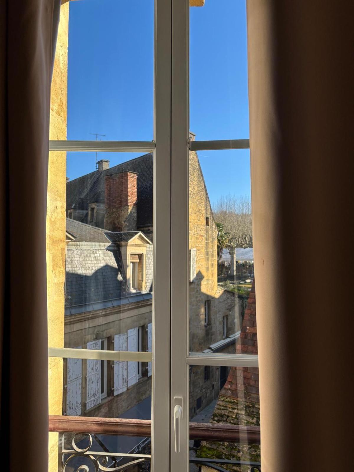 Au Coeur Du Centre Historique De Sarlat Leilighet Eksteriør bilde